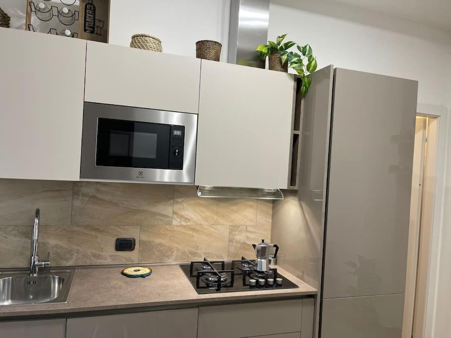 Nel Quartiere Bayres Suite Completamente Rinnovata Milán Exteriér fotografie